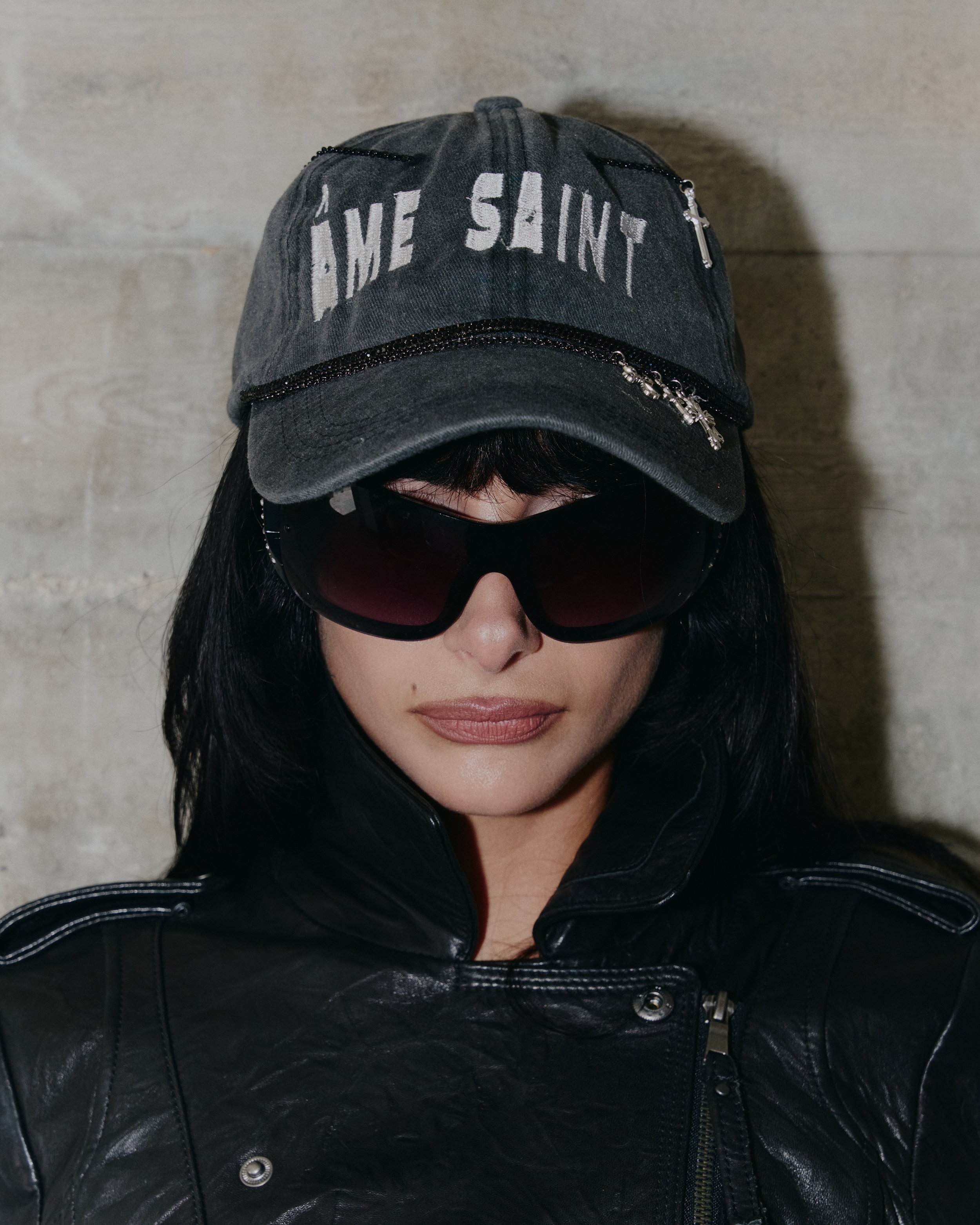 Âme Saint - ( Dark Jean Distressed Dad Cap )