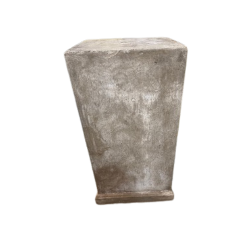 Light Toned Concrete Column
