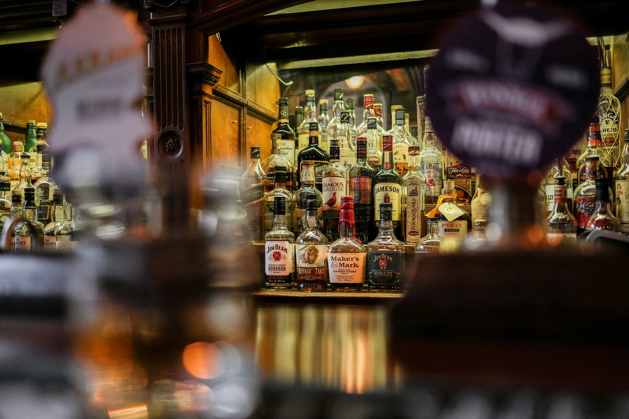 Bars with Extended Last Call in Halifax