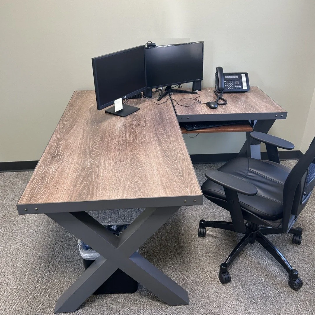 🪑 Office Furniture for Sale!
We’re refreshing our office and have several desks and file cabinets available, all in great condition and ready for a new home!
Brown and Black Set:
Standard desk: 59”L x 29 3/8”W x 29 7/8”H