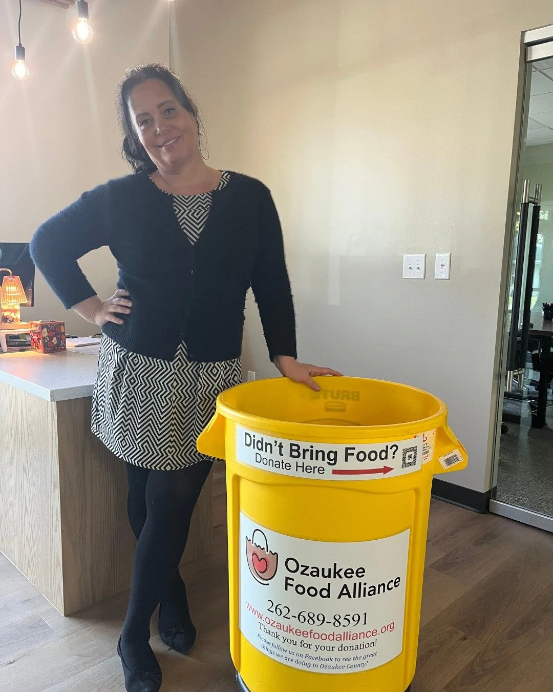 Nothing says Thanksgiving like supporting our community. Huge thanks to Sara for leading the way with her idea to donate to the Ozaukee Food Alliance, and to baby Ernie for being our little helper. 💙 #TeamArnolds #Thankful #Thanksgiving #ozaukeecoun