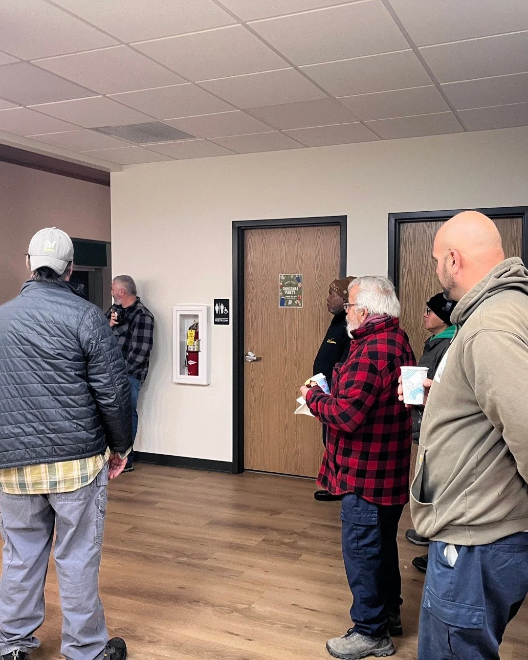 Donut know what we'd do without this amazing team! Coffee ☕ + donuts 🍩 = the perfect start to the day! Shoutout to @dailybakingcompany for fueling our team this morning.

Congrats to DeShawn (PT side) and Darren (septic side) for winning this month'