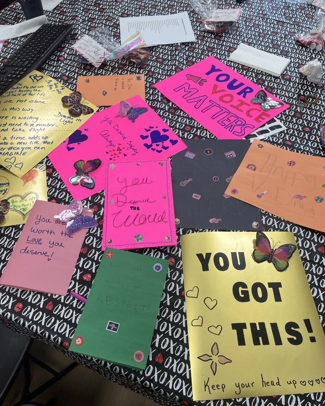💗 Spreading love to Sojourner Family Peace Center this Valentine's Day! 💗
Today we gathered in the office for a special lunch of warm grilled cheese and tomato soup while crafting heartfelt Valentine's cards filled with words of encouragement for t