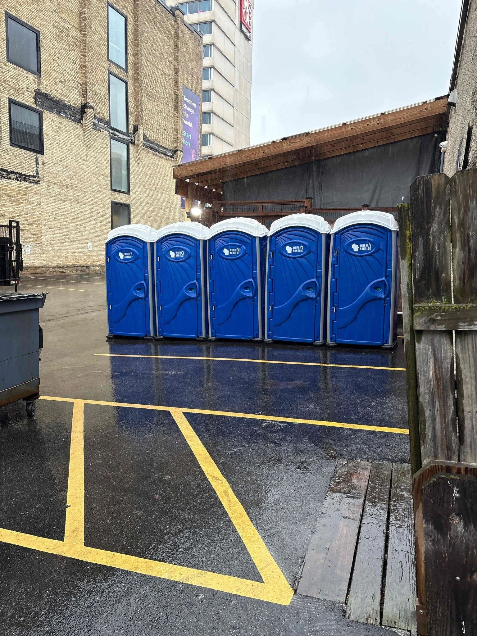 Event season is officially back! 🎉 Look for our units this Saturday at the Shamrock Shuffle in Milwaukee and the Lucky Leprechaun 7K in Wauwatosa. Love being part of the community events that kick off the season!

@shamrockshufflemke 
@luckyleprecha