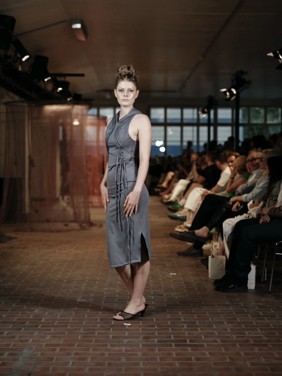 Groß (5 SOFT COLLAPSE LUCIA ).jpeg