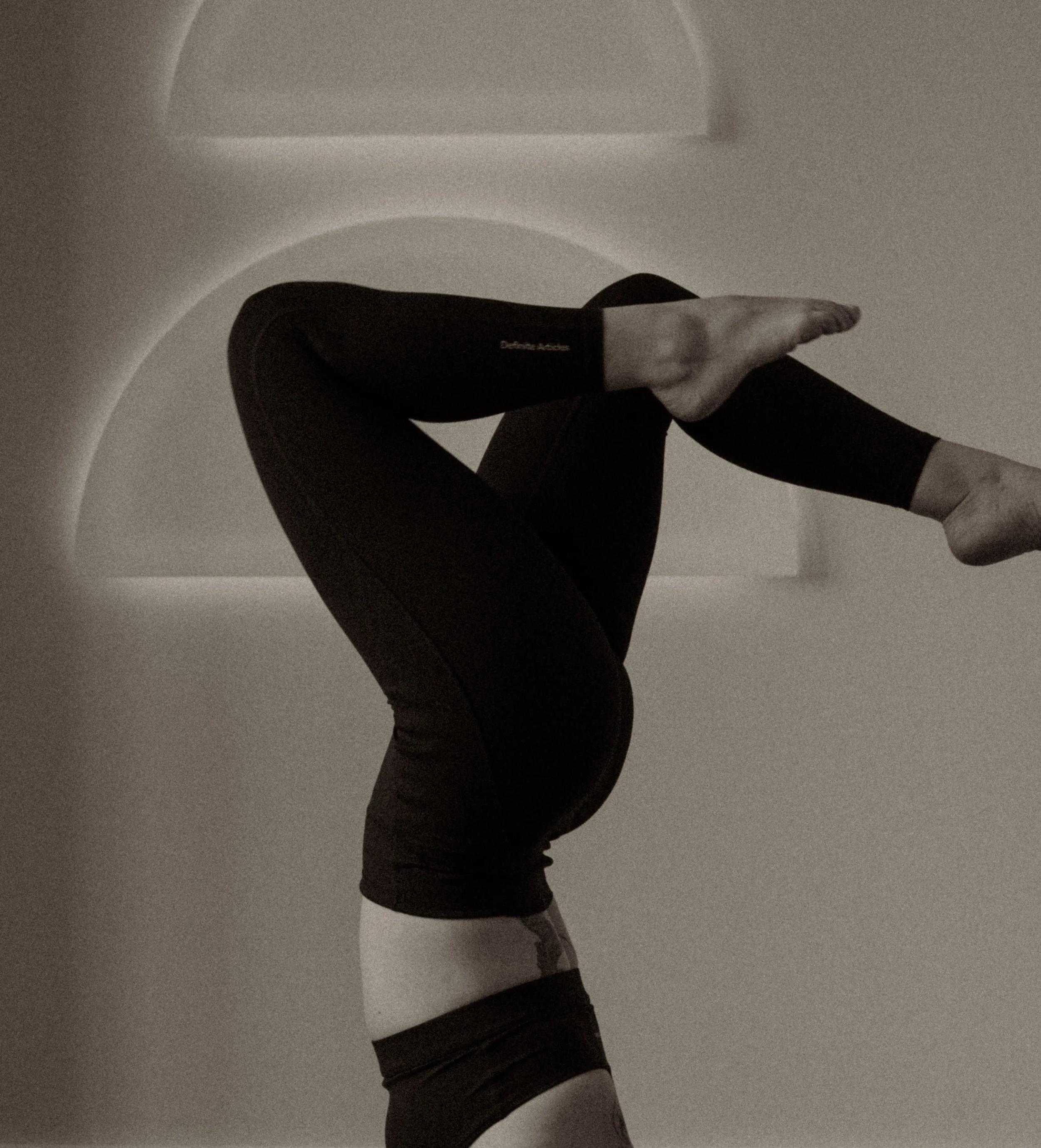 THE NON-TOXIC ACTIVEWEAR GUIDE:A CONSCIOUS APPROACH TO WHAT YOU WEAR ON YOUR BODY