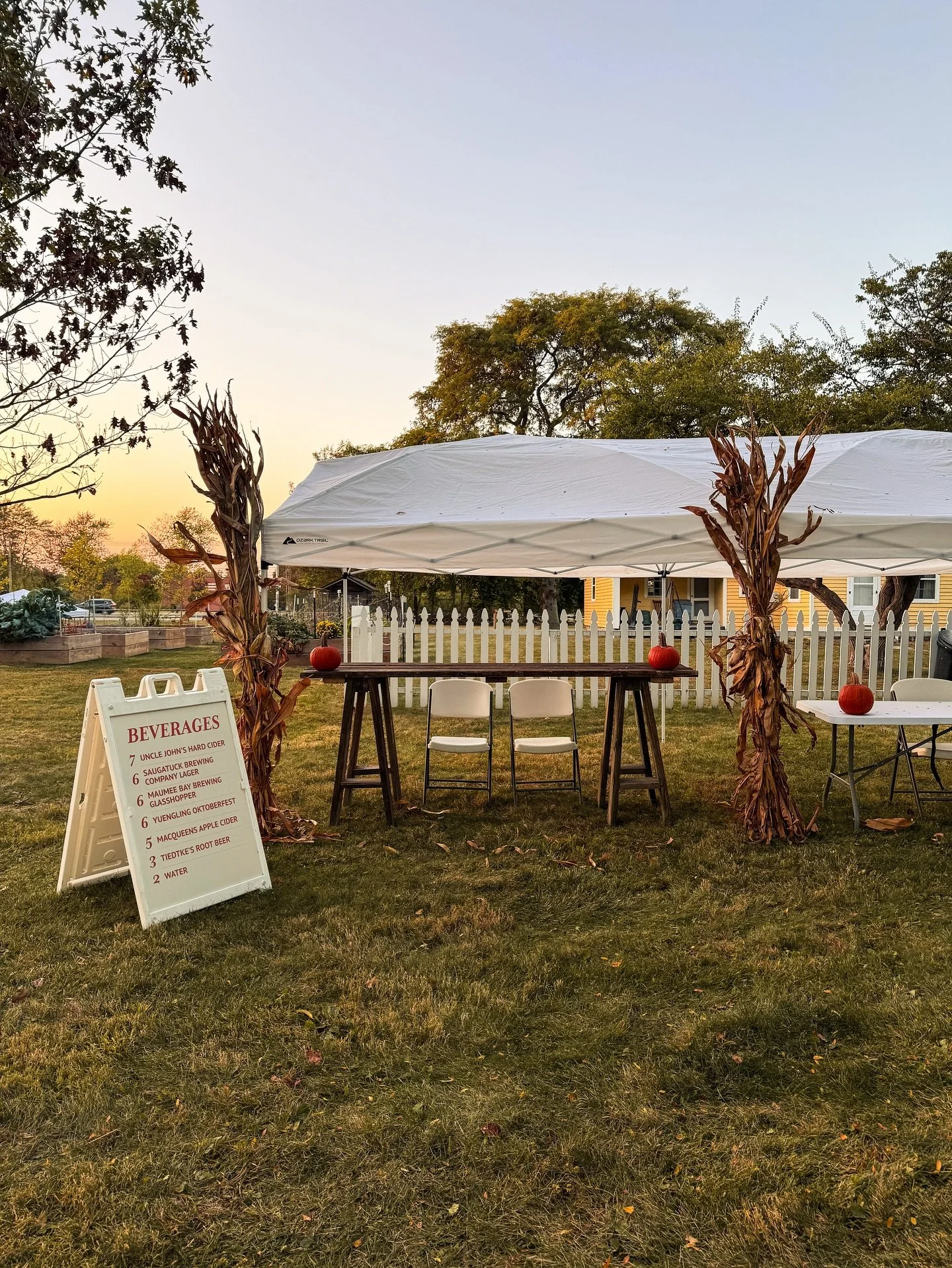 &lsquo;Twas the night before the Autumn Market 2025! 

We&rsquo;re looking forward to all the fun tomorrow holds!

Stop by and shop from the artisans and vintage sellers!

Grab a bite to eat from Deet&rsquo;s BBQ, BD&rsquo;s Lemonade King, Wrappin &a