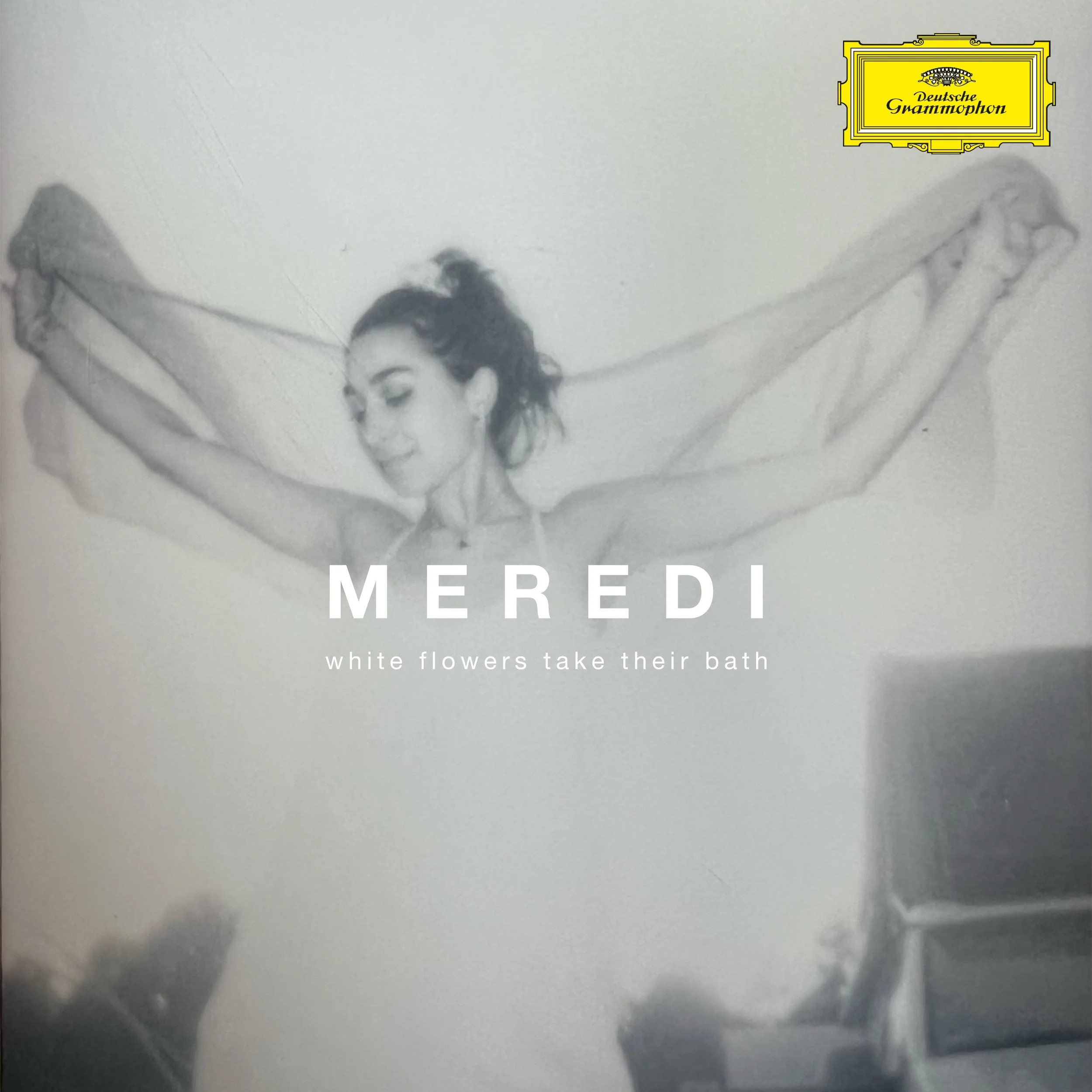 Meredi - White Flowers take their Bath - Version for Piano (Single artwork)