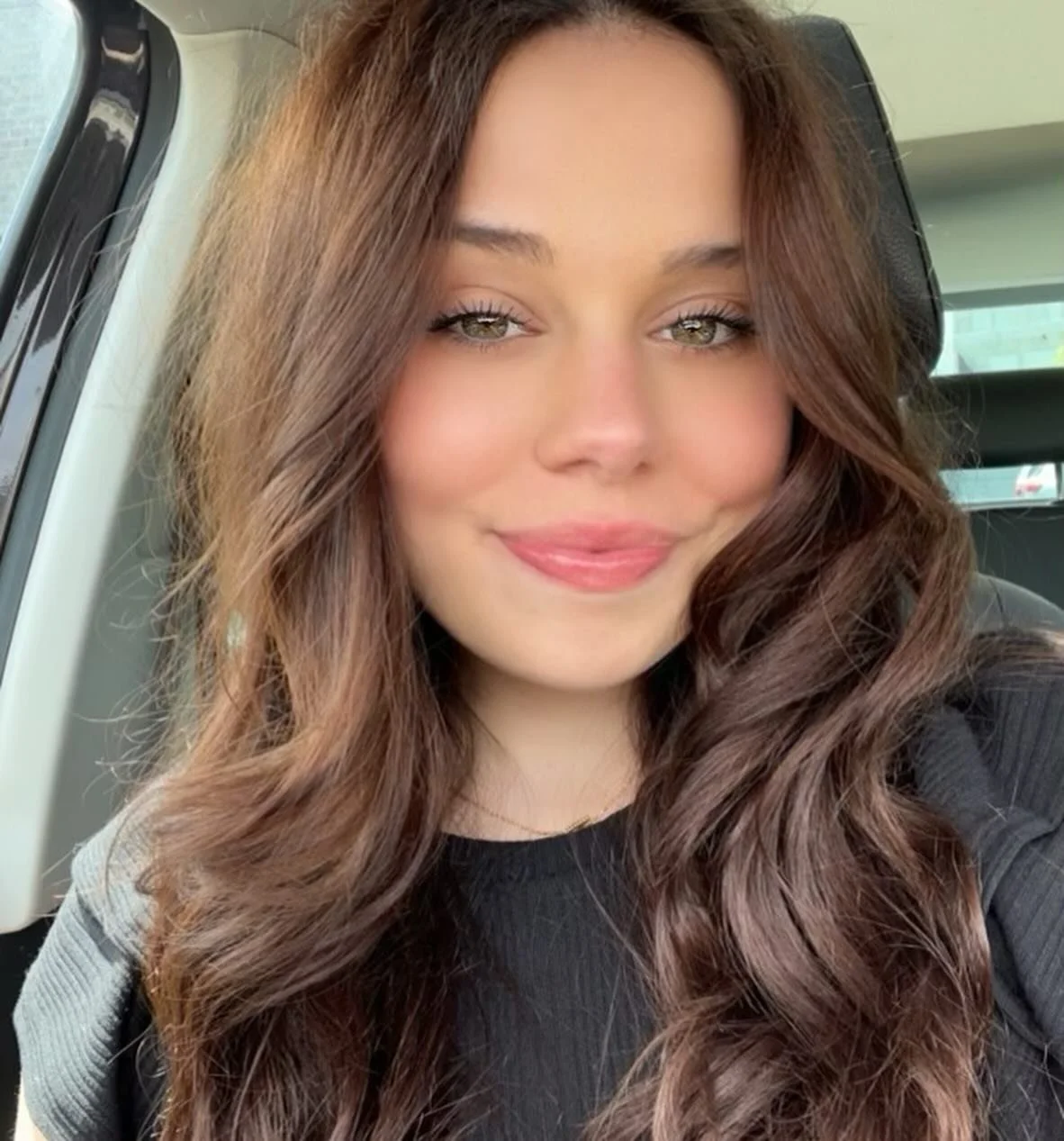 Lately ✨
1. Color and cut
2 &amp; 3. Color correction and 22 inch wavy keratin extensions for length + volume 
4. Black box dye to blonde color correction and 22 inch keratin extensions for length and volume (full transformation photos coming soon)!
