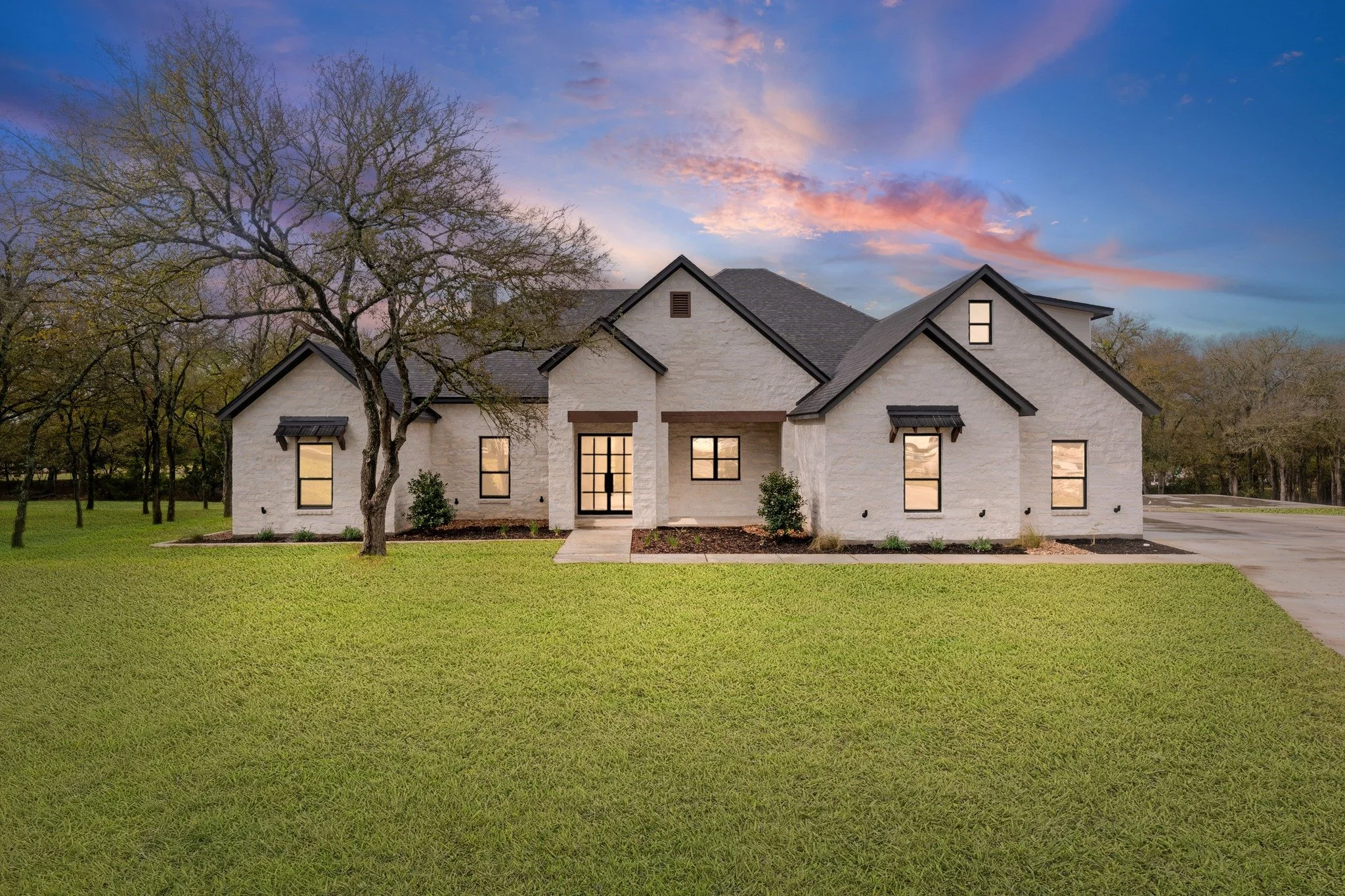 A recent VCH build at 1412 Fletcher Ct. in Salado, TX. You could drive up to a beautiful custom home like this one, too. Message us today to make it happen. 

#VillageCustomHomes #CustomHomeBuilder