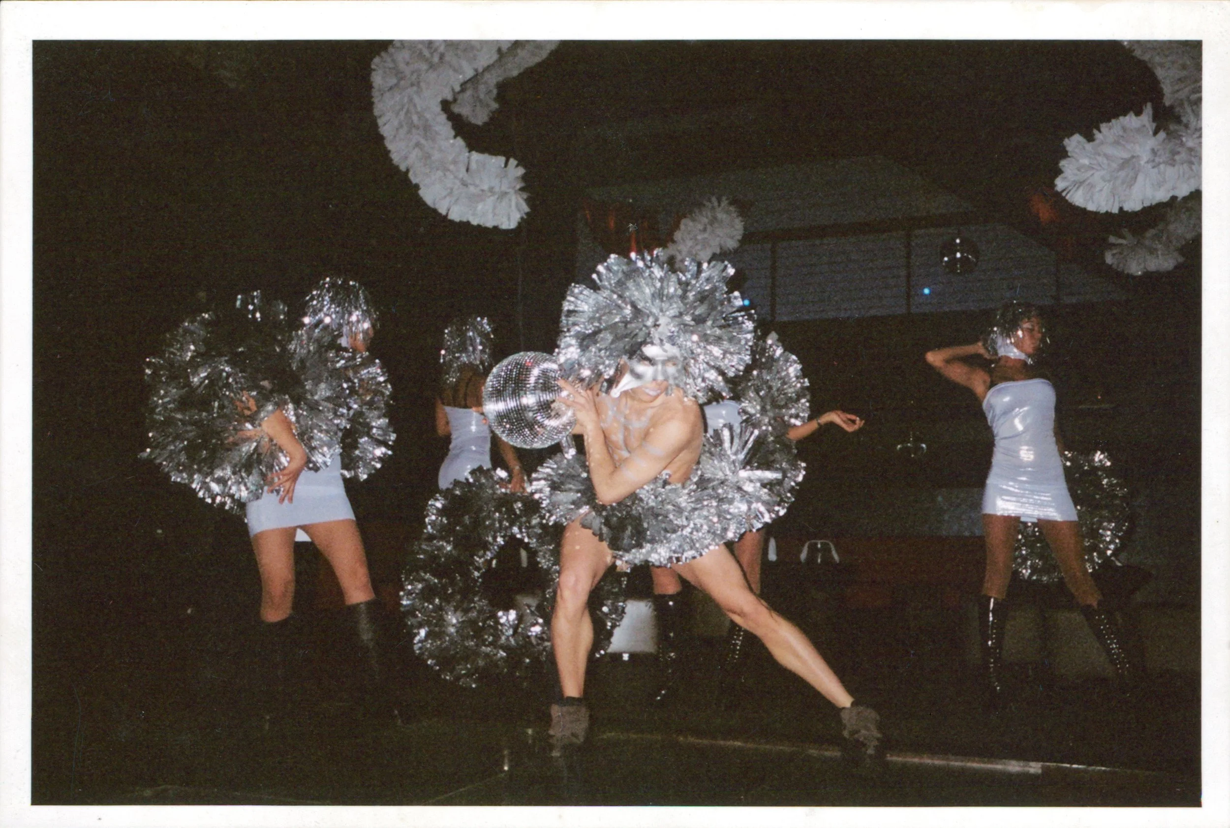 Avalon NYC with Sasha & Digweed (NYE 2004)