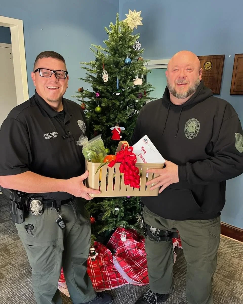 This week, our Business Development team had the joy of spreading a little holiday cheer across Paulding County 🎄✨

From small businesses to community partners and local champions who show up for our neighbors every single day, we dropped off Christ