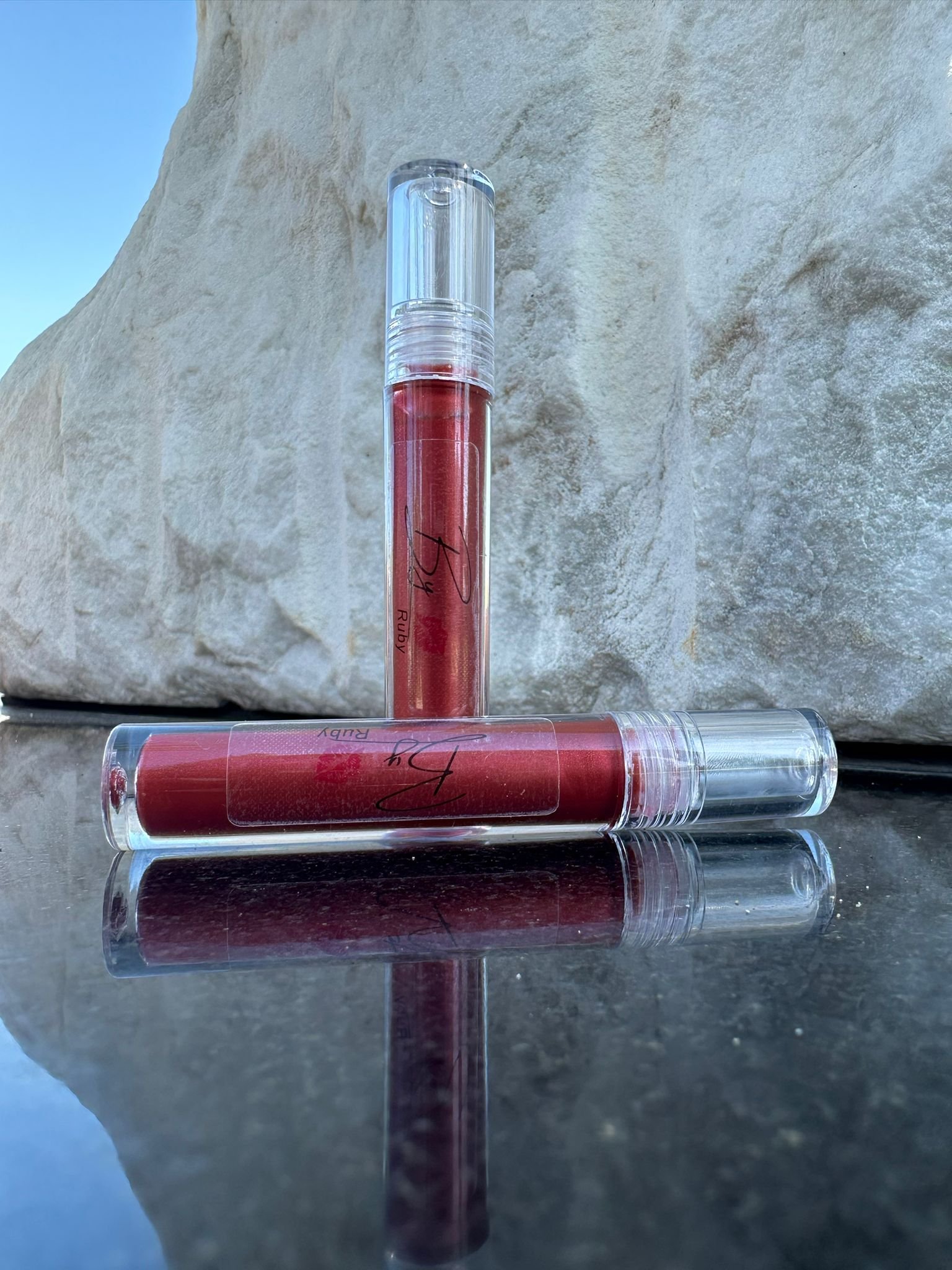 LIPS GLOSS R2.jpeg