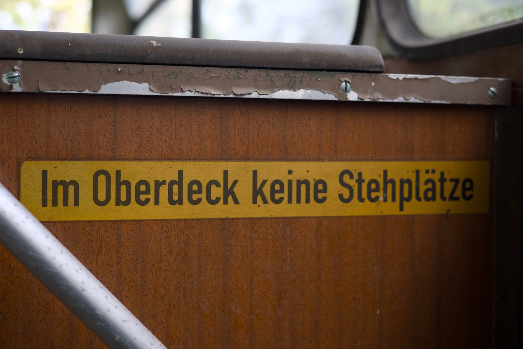 Queen Curry Graveyard Bus Abandoned Berlin_X8A9714.jpg