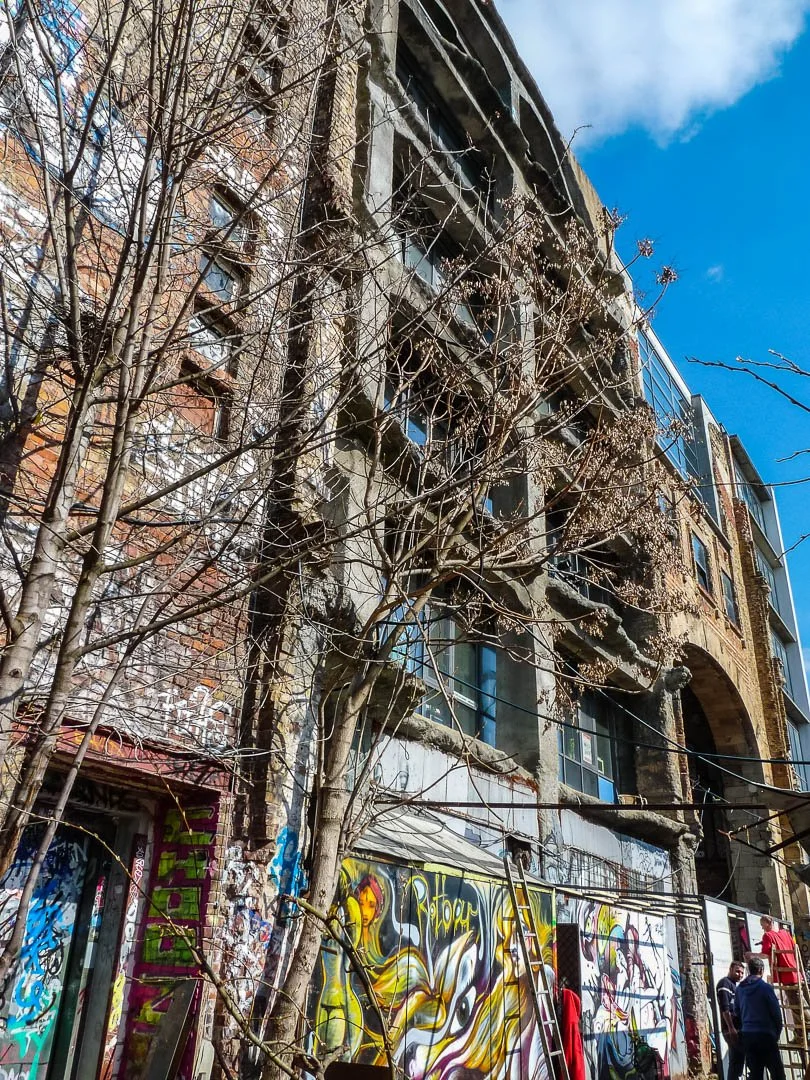 Tacheles Abandoned Berlin 2010-1080245.jpg