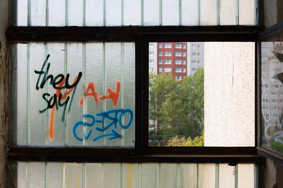 Hohenschoenhausen refugee homes Abandoned Berlin 2015-0082.jpg