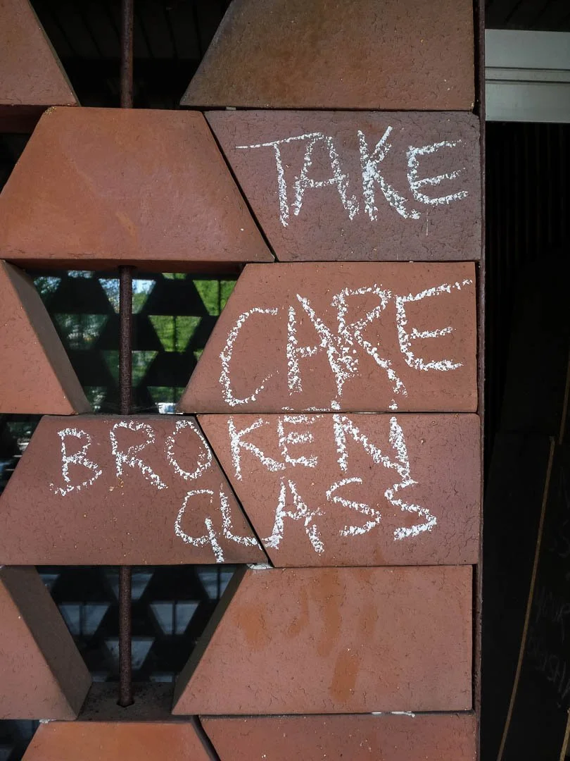 Abandoned Iraqi embassy East Berlin-1100798.jpg