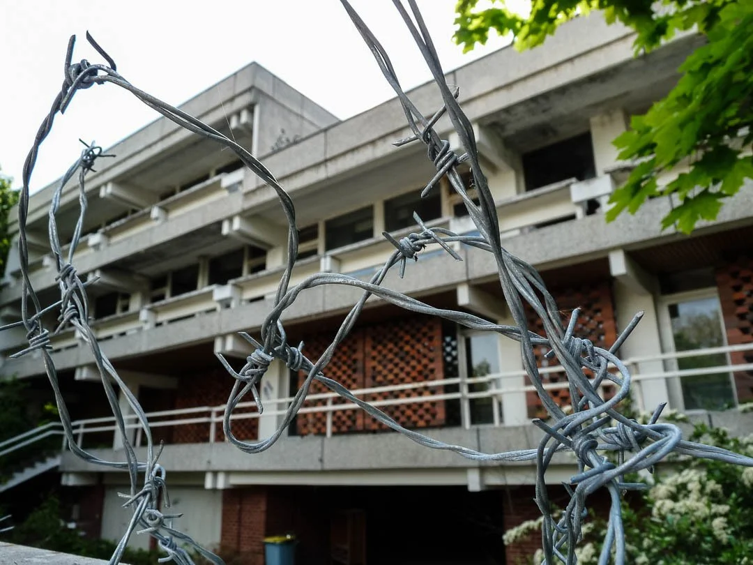 Abandoned Iraqi embassy East Berlin-1100806.jpg