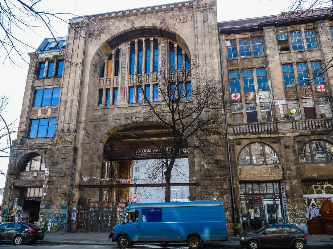 Tacheles Abandoned Berlin 2010-1080235.jpg