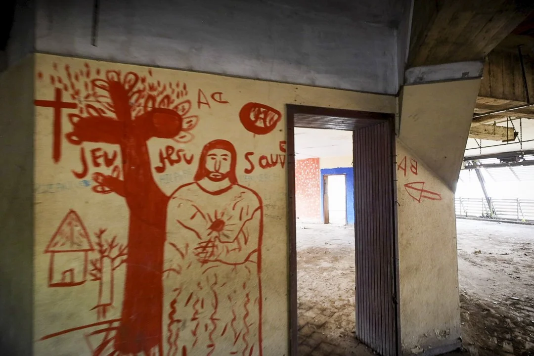 Abandoned Abidjan La Pyramide-016.jpg