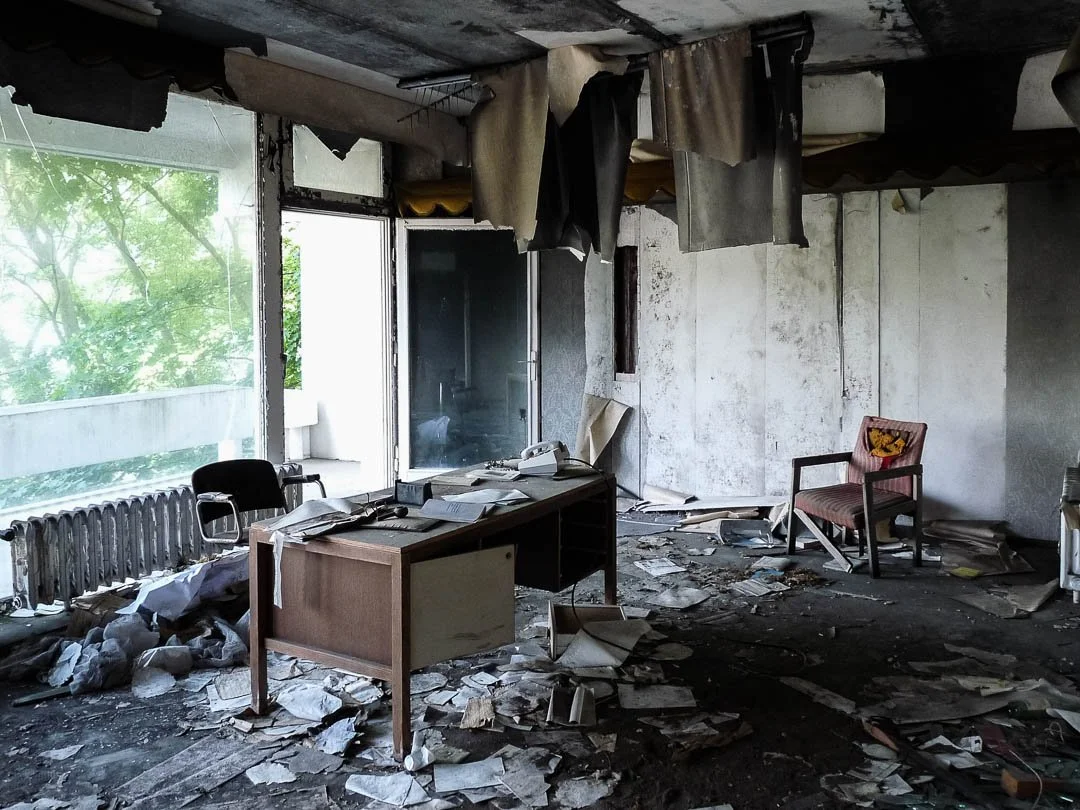 Abandoned Iraqi embassy East Berlin-1100711.jpg