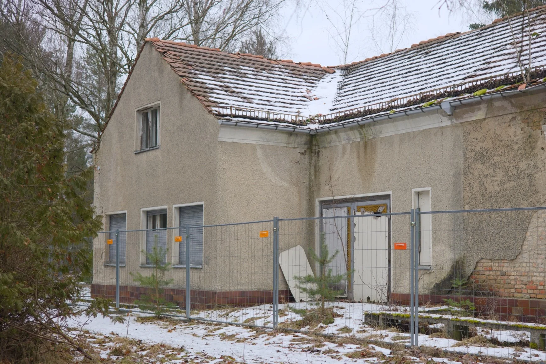 Pflegeheim Saalow Abandoned Berlin _X8A7854.jpg