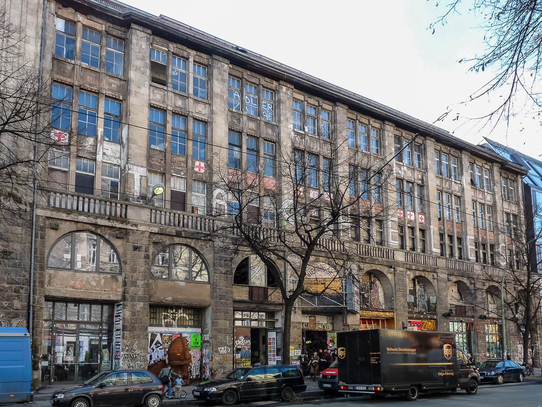 Tacheles Abandoned Berlin 2010-1080234.jpg