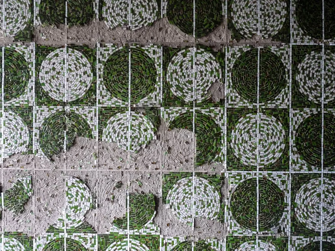 Abandoned Iraqi embassy East Berlin-1100733.jpg