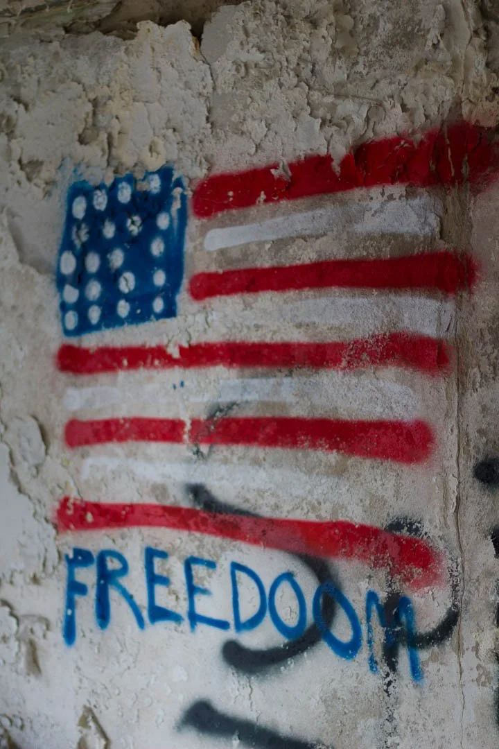 Abandoned Iraqi embassy East Berlin 2014-1264.jpg