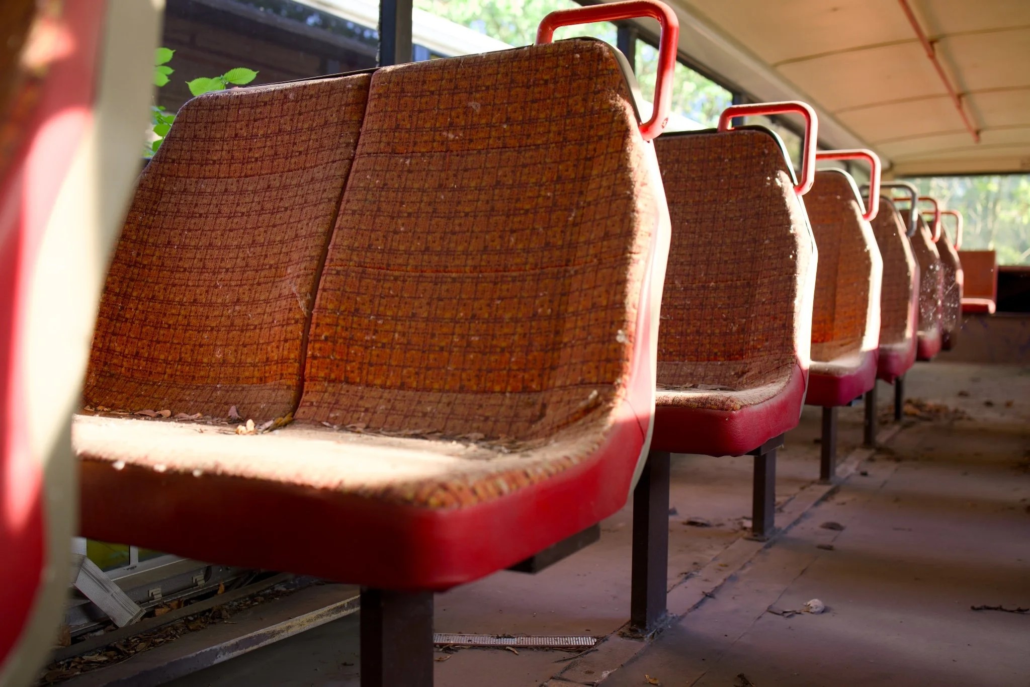 Queen Curry Graveyard Bus Abandoned Berlin_X8A8741.jpg