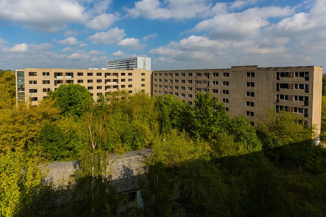 Hohenschoenhausen refugee homes Abandoned Berlin 2015-0113.jpg