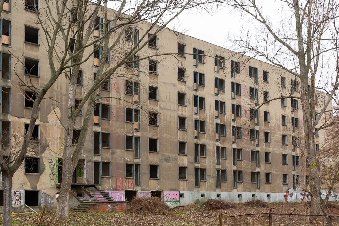 Hohenschoenhausen refugee homes Abandoned Berlin 2019-2333.jpg