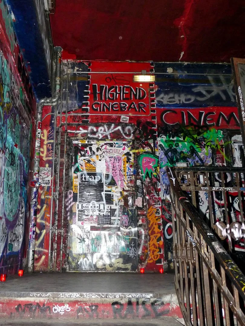 Tacheles Abandoned Berlin 2009-1000200.jpg