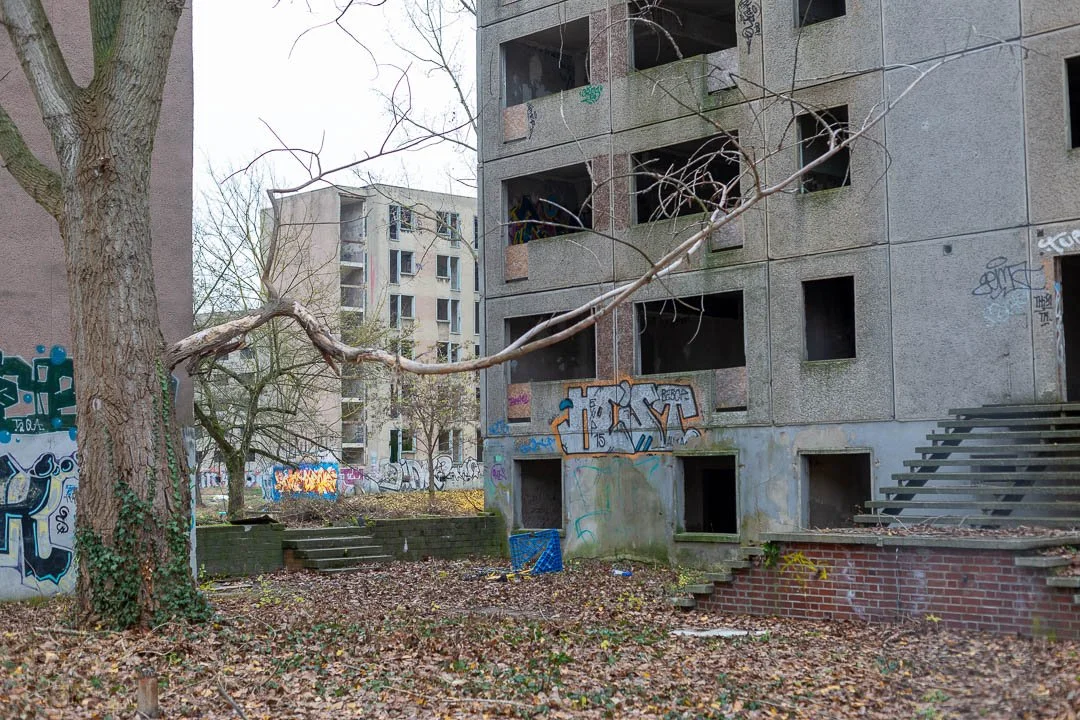 Hohenschoenhausen refugee homes Abandoned Berlin 2019-2268.jpg