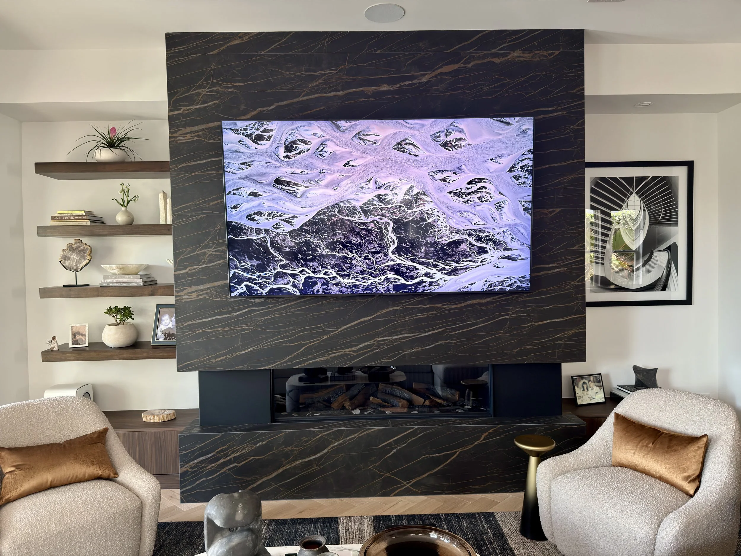 85in TV Harbour Island