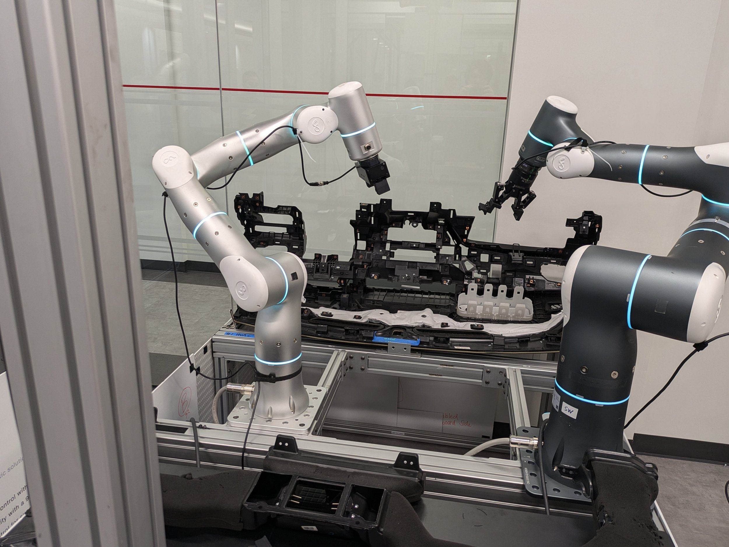 Multi Arm Design Multi-arm Flexible Component Assembly — Stanford Robotics Center