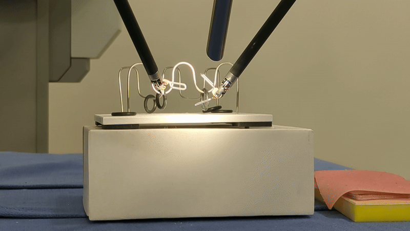 Teleoperated daVinci manipulating a ring demonstration