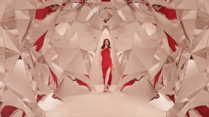 Ann Hathaway, Ken Arthur Hair Choreographer, Gucci Westman make-up, LUX. Los Angeles, California