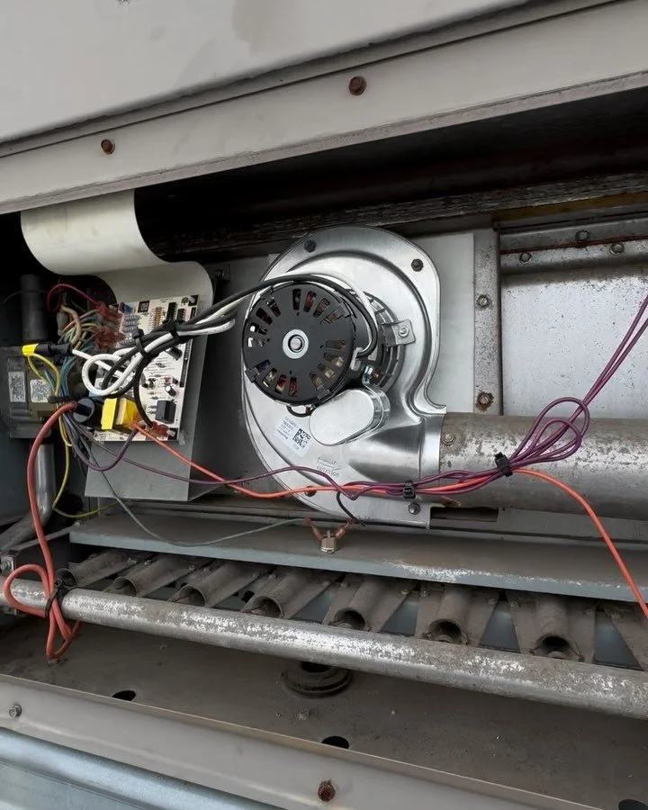 It&rsquo;s getting cold outside! Make sure to have your heating system checked before it&rsquo;s too late #msjhvac #unioncitynj #heating #hvac #bergencountynj #essexcountynj #passaiccountynj #unioncountynj #newjersey #newyork #northjersey