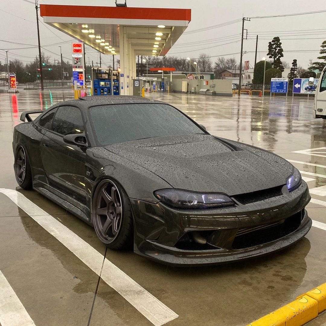 Nissan Silvia S15 Windshield