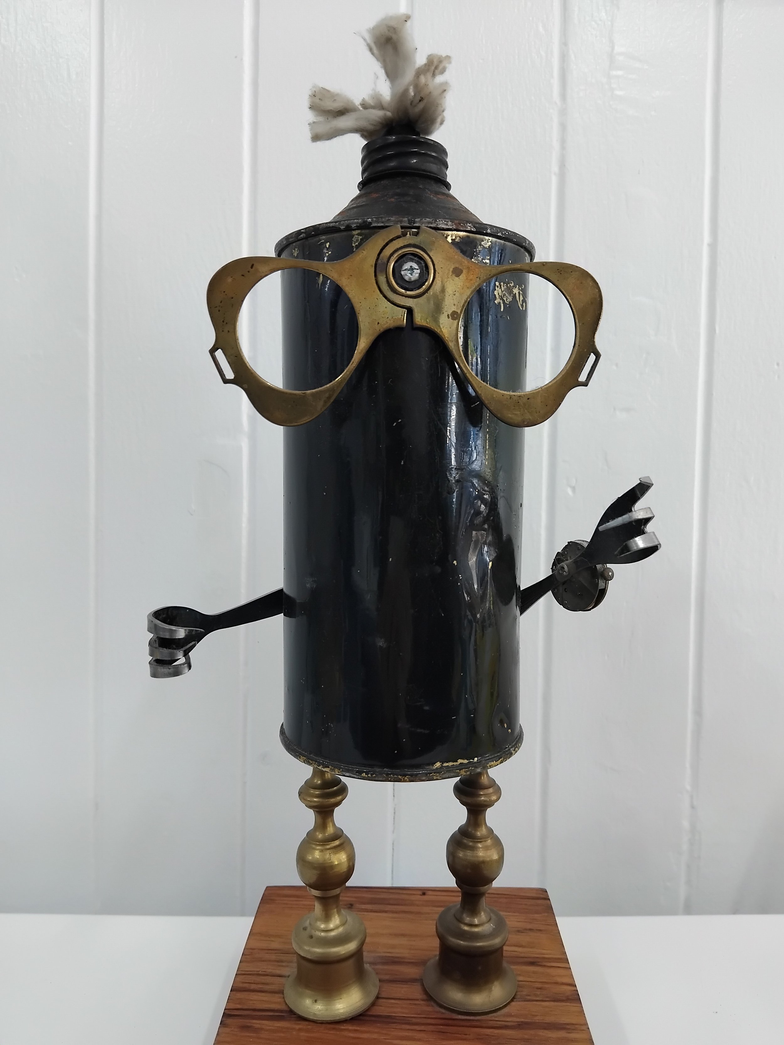 tall robot with glasses.jpg