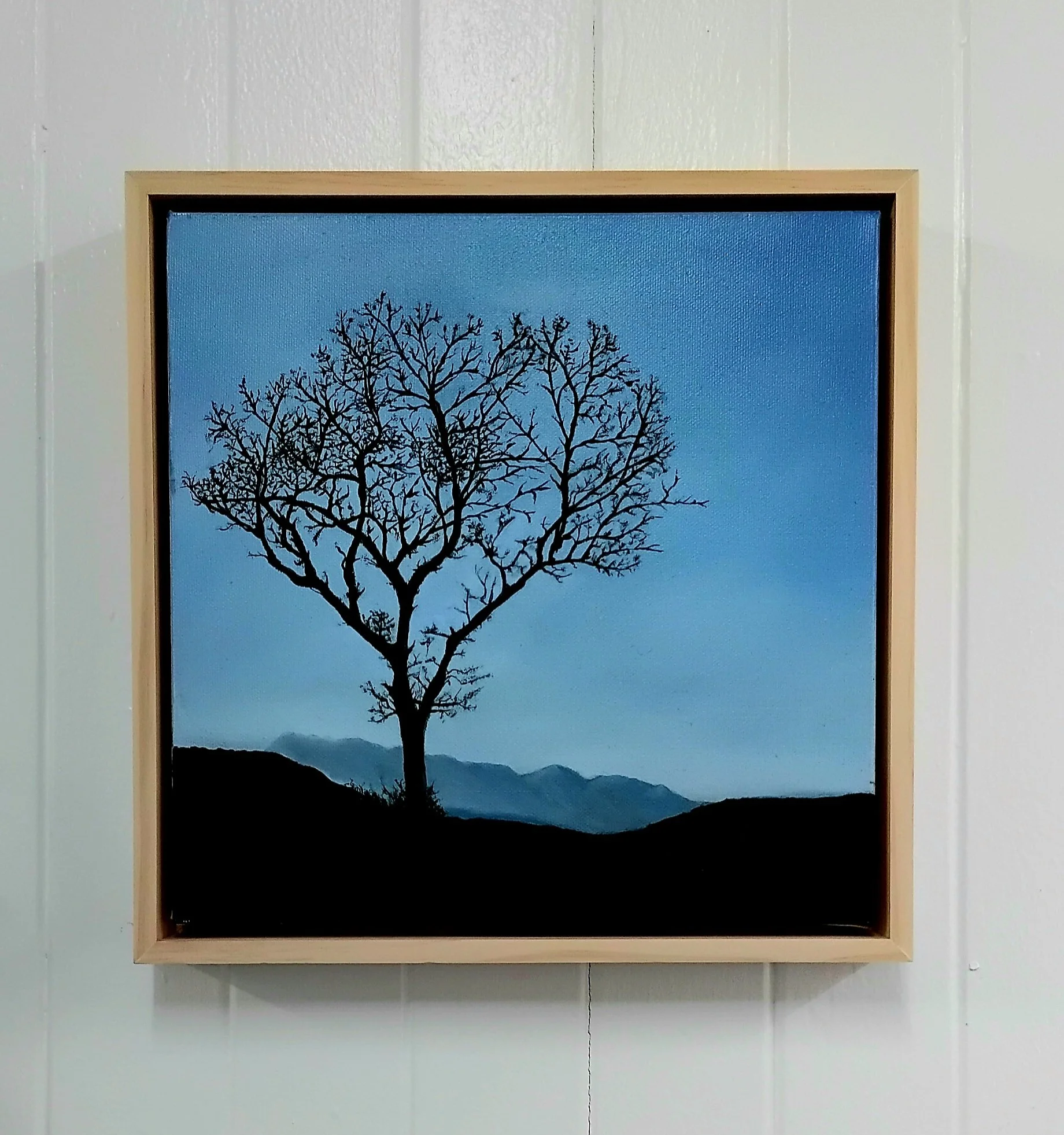 Welcoming local artist Sarah Laidler to the gallery