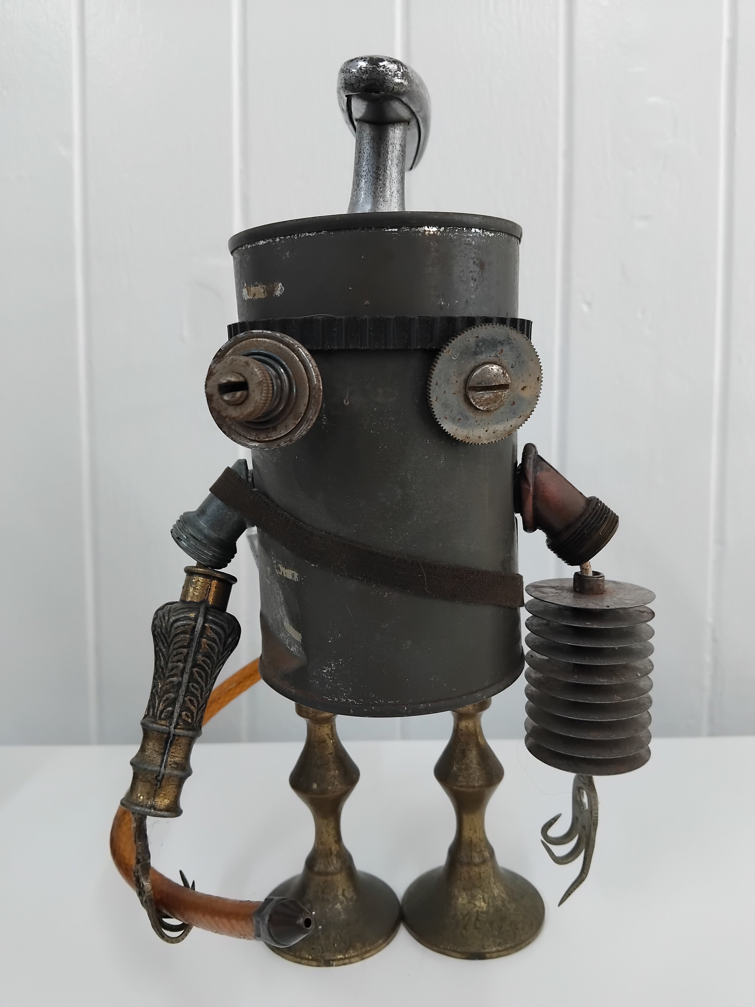 robot fumigator.jpg