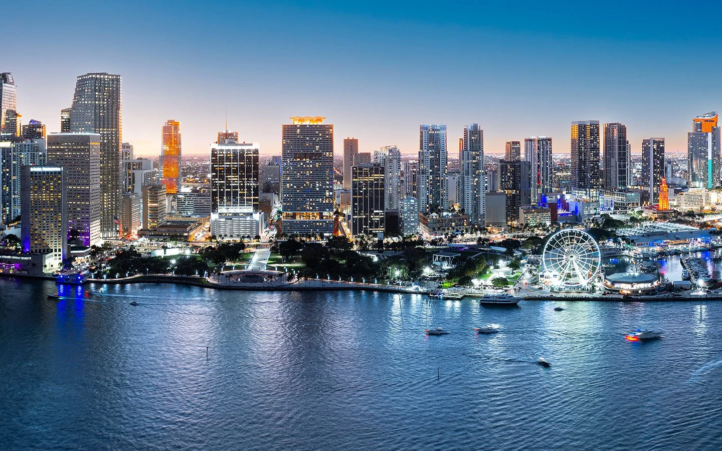 Restaurant Management Consulting Downtown Miami: Building a Business That Grows With the Neighborhood