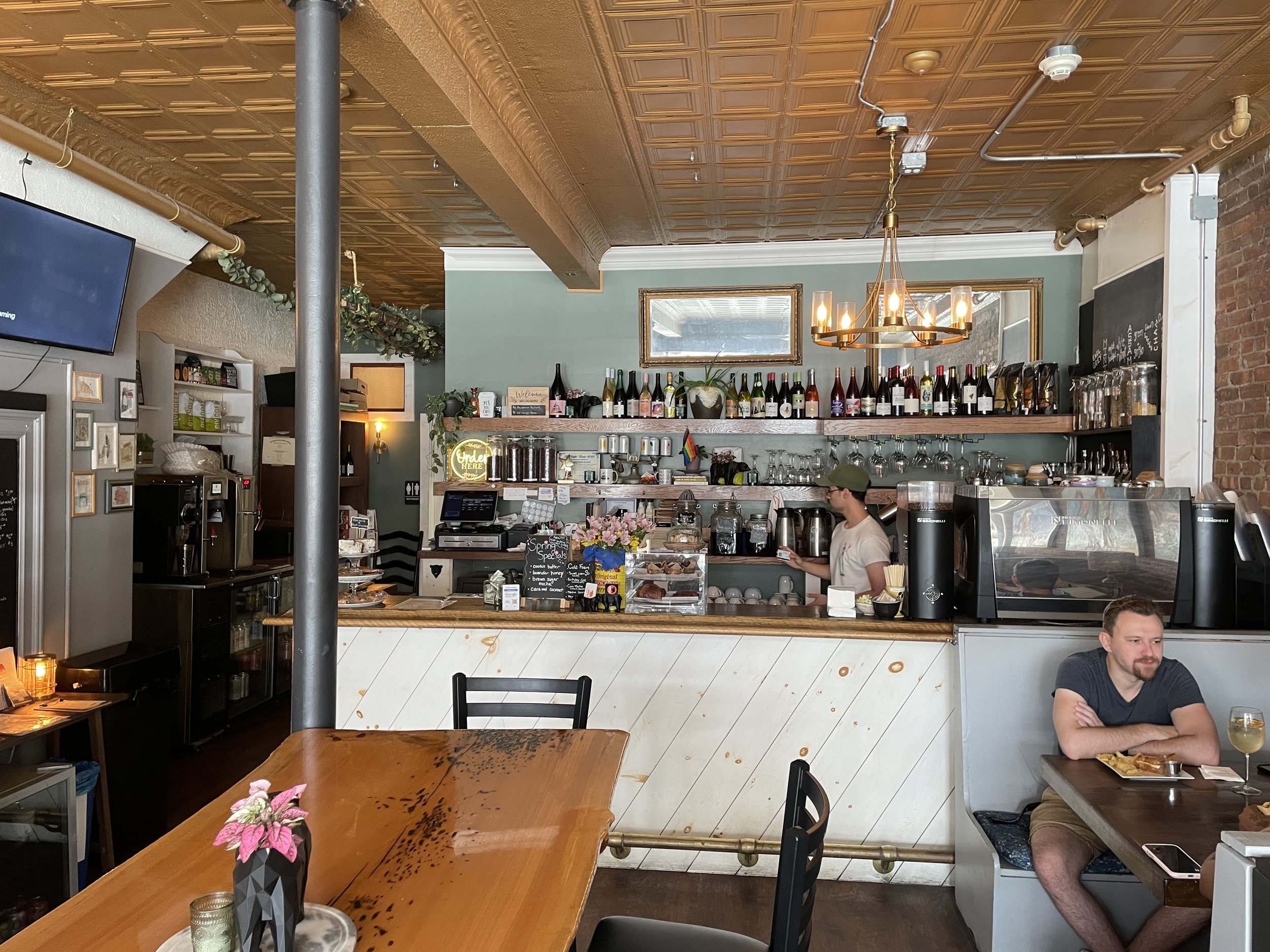 Brinx Cafe & Wine Bar in Torrington.JPG