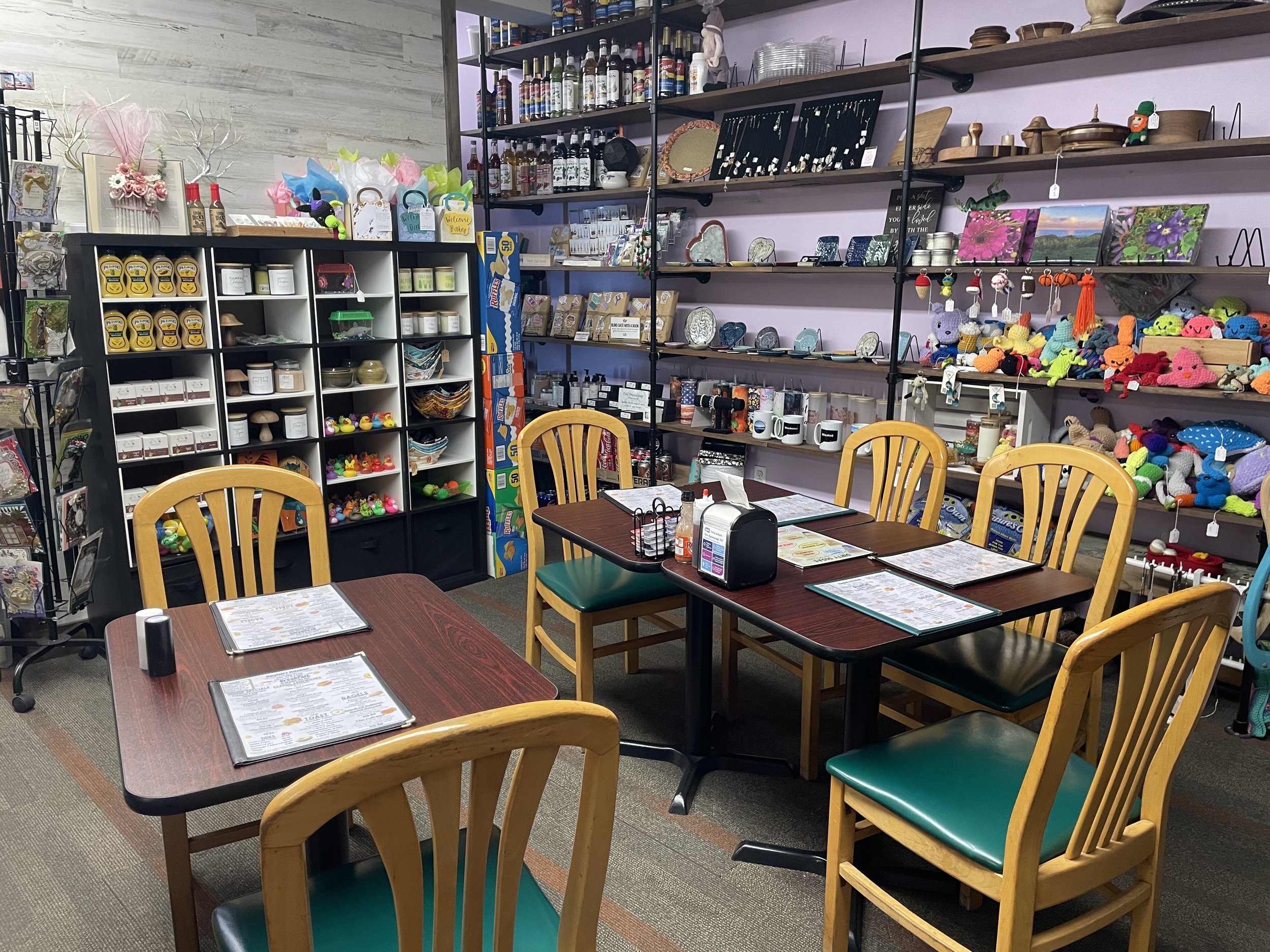 Kaylans Kitchen's Full service Dining Room in Torrington Connecticut