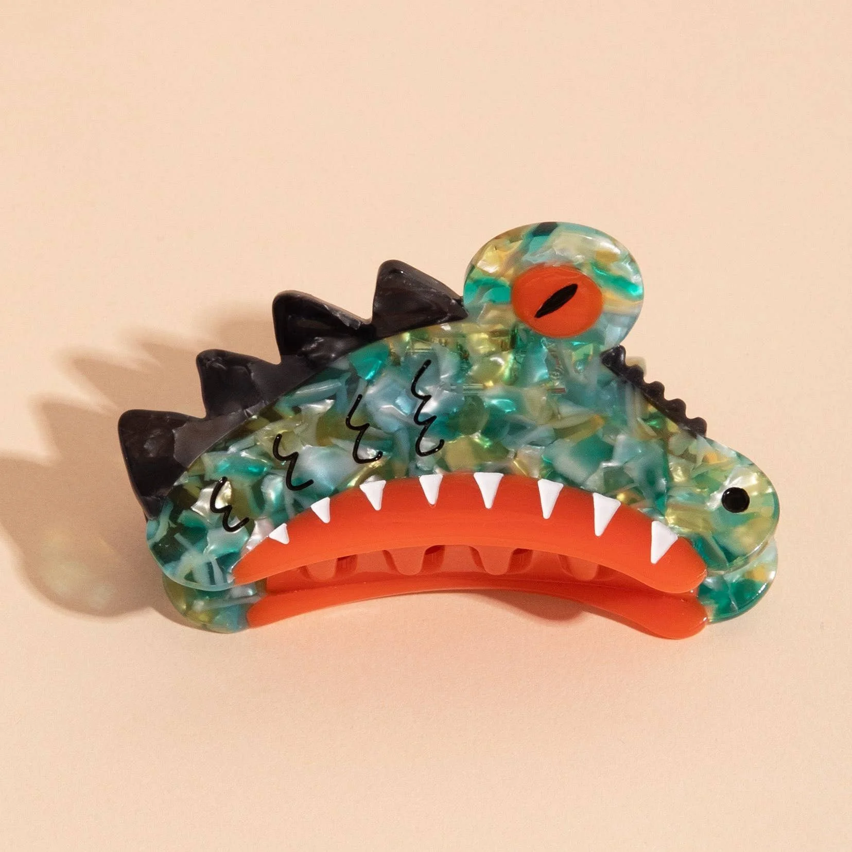 kaiju-hair-claw-2.jpg