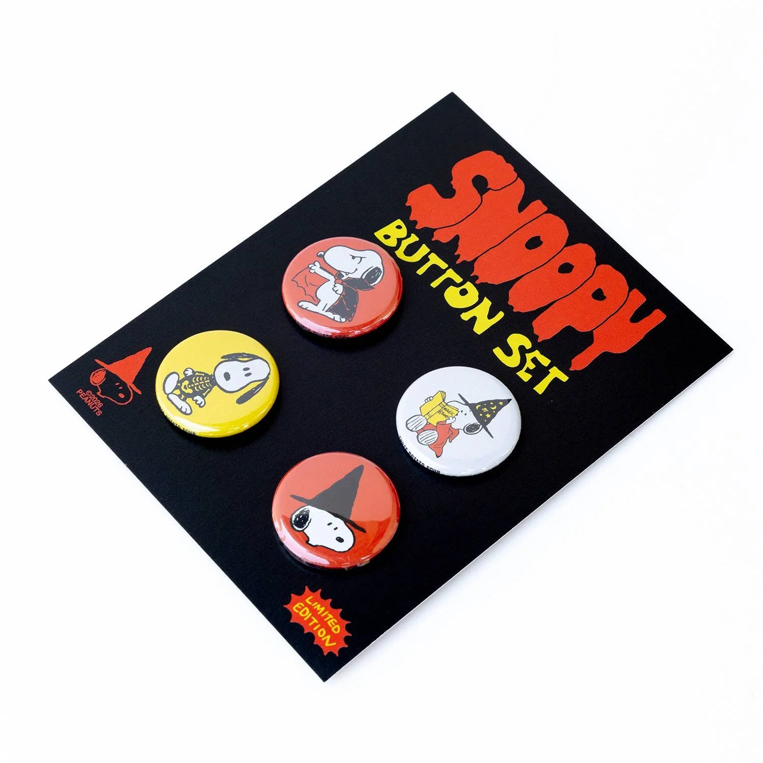 3p4-x-peanuts-halloween-snoopy-halloween-button-set-4.jpg