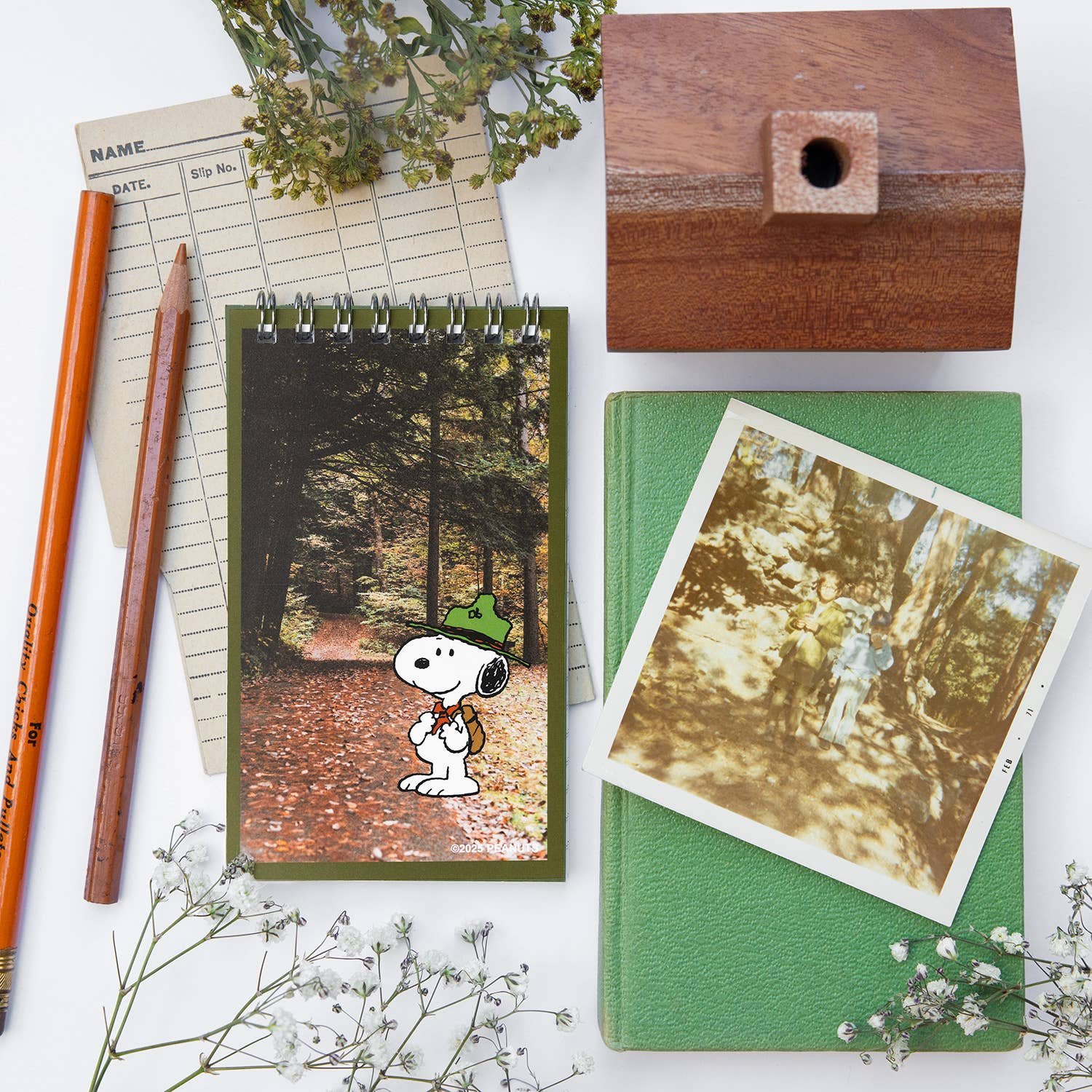 3p4-x-peanuts-snoopy-scout-mini-notebook.jpg