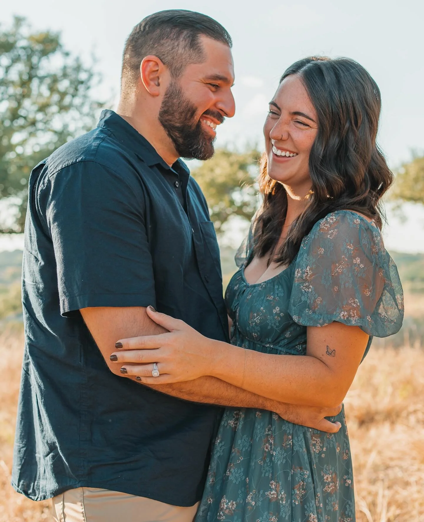 JUST sent this sneak peek photo over to a client and asked her if I could post it to IG. I haven&rsquo;t even sent over her gallery yet but I just love this photo so much 😍. It&rsquo;s authentic moments like this that are the BEST! A reminder to HAV